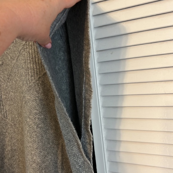 Loft, Gray pancho pullover sweateo - Picture 4 of 8